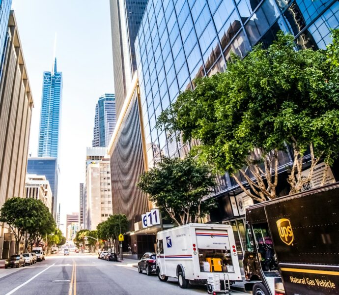 Carrier Contract Negotiation Strategies: How Carriers Deploy Clauses (and How You Counter)