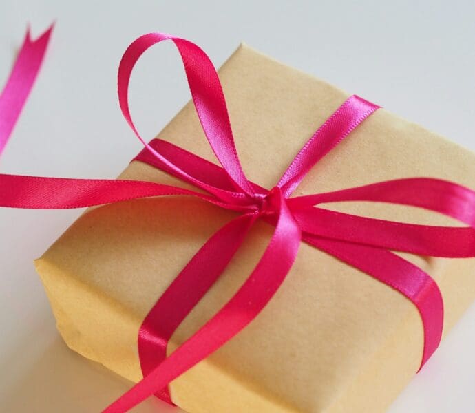 Enhancing Customer Loyalty Through Exceptional Shipping Experiences